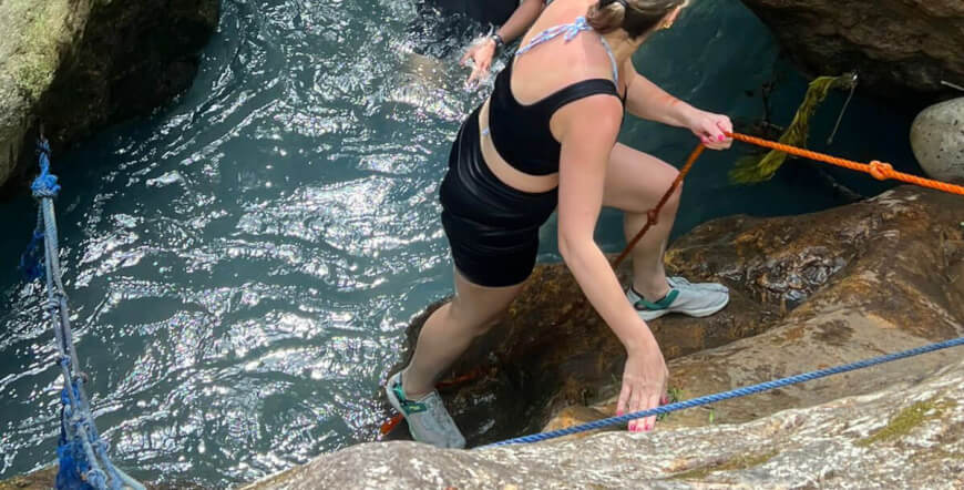 La Leona Waterfall & Tubing (Curubandé)